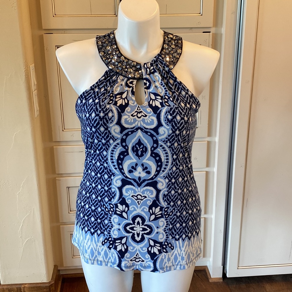 Sleeveless top
